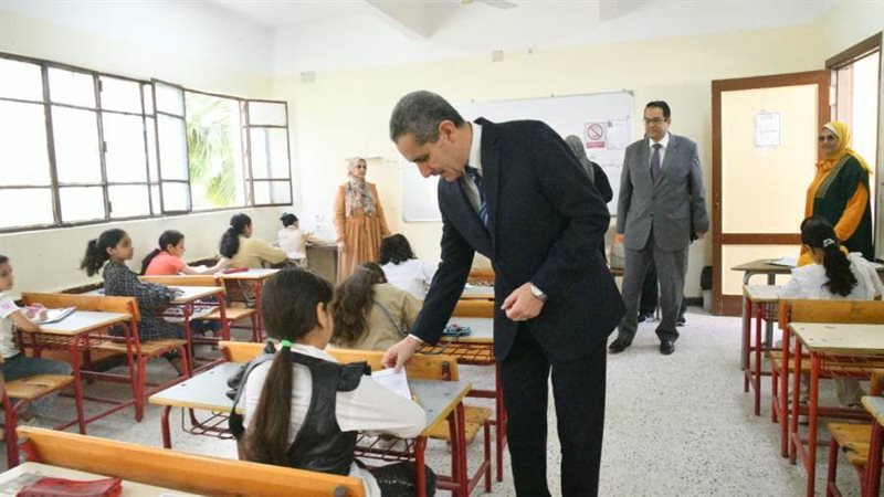 محافظ الغربية يتفقد