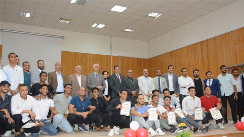 ختام الأنشطة بكلية