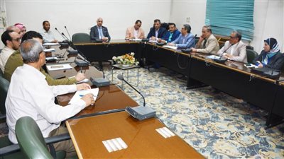 تطوير لائحة الدراسات العليا بكلية الآداب بجامعة أسيوط بنظام الساعات المعتمدة