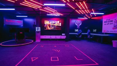 وسط ديكورات العالم الافتراضي.. تفاصيل بطولة منافسات ألعاب الكمبيوتر