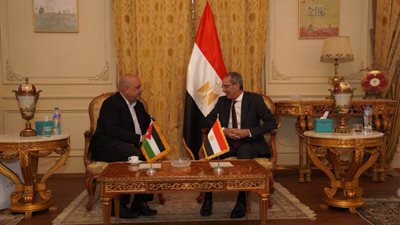 وزير الاتصالات يعقد اجتماعًا مع وزير الاقتصاد الرقمي والريادة الأردني 