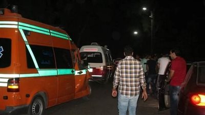وفاة شخص وإصابة 12 إثر انقلاب ميكروباص بصحراوي ملوي جنوب المنيا