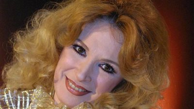 نيللي تكشف حقيقة اعتزالها الفن