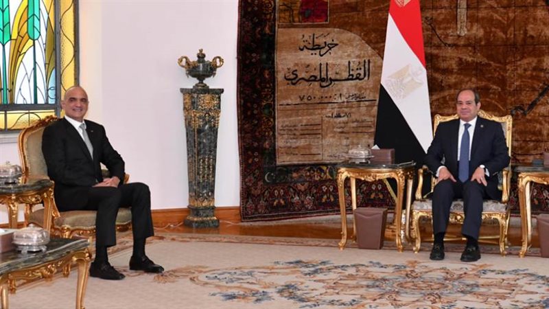 الرئيس السيسي يبحث