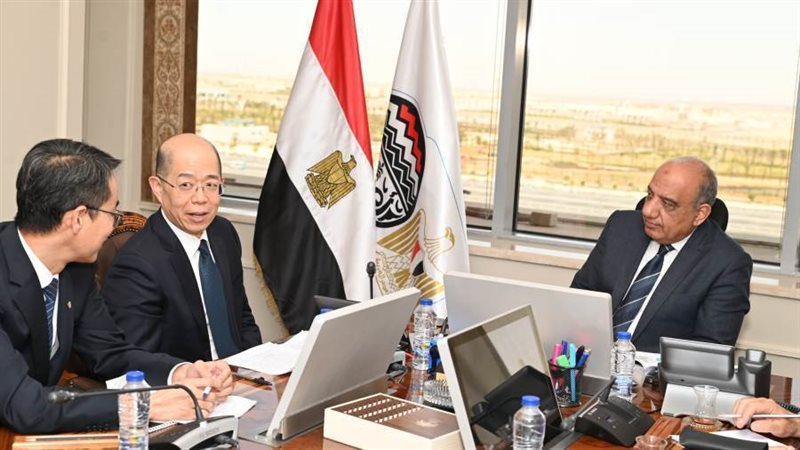 وزير قطاع الاعمال