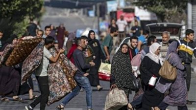 حركة نزوح واسعة لآلاف المواطنين من رفح إلى غربي قطاع غزة