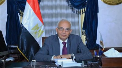 وزير التربية والتعليم يناقش رسالة دكتوراه حول تعميم نظام المدارس التكنولوجية التطبيقية