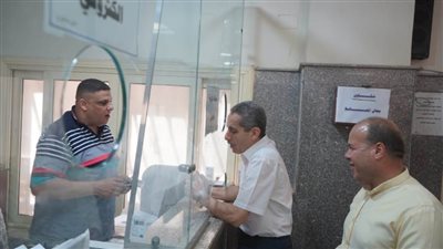 بالصور.. محافظ الغربية يتفقد أعمال استقبال طلبات التصالح وتوريد القمح والرصف في 