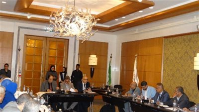 تفاصيل أول اجتماع لنقيب الأطباء البيطريين برؤساء النقابات الفرعية