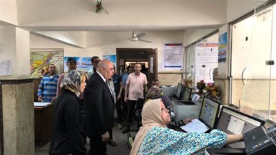 اللواء بدر يتفقد أعمال تطوير وتجميل مدخل مدينة كفر الدوار