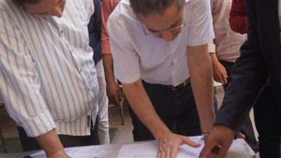 محافظ الغربية يتابع الموقف التنفيذي لمركز خدمات مصر ومحور أم القرى وطلبات التصالح بطنطا