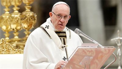 البابا فرانسيس يؤكد استعداده لتسهيل عمليات تبادل الأسرى بين روسيا وأوكرانيا