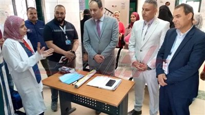 د. محمد شقوير يتفقد القافلة الطبية المجانية بقرية الحصفة مركز الرياض