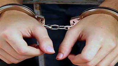 ضبط عاطل بقنا بحوزته بندقية آلية و17 بندقية خرطوش بقصد الاتجار