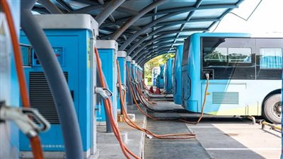 عاجل.. خطر صيني جديد.. الحافلات الكهربائية تغرق أوروبا