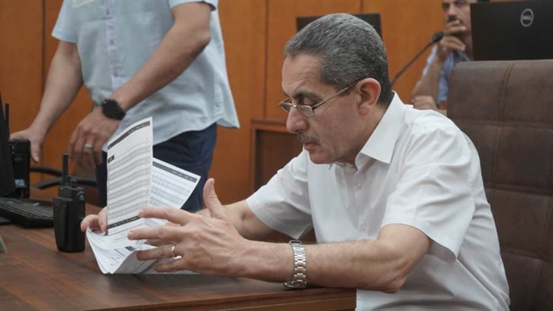 محافظ الغربية يتابع