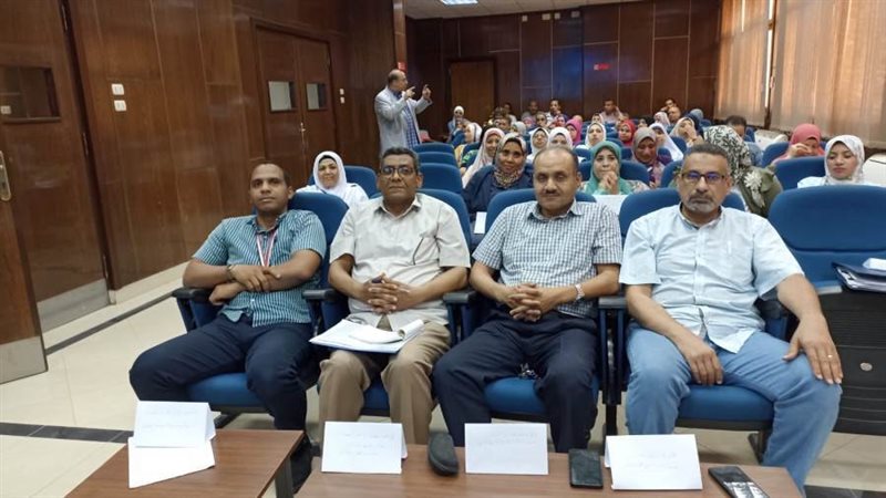 جانب من الدورة