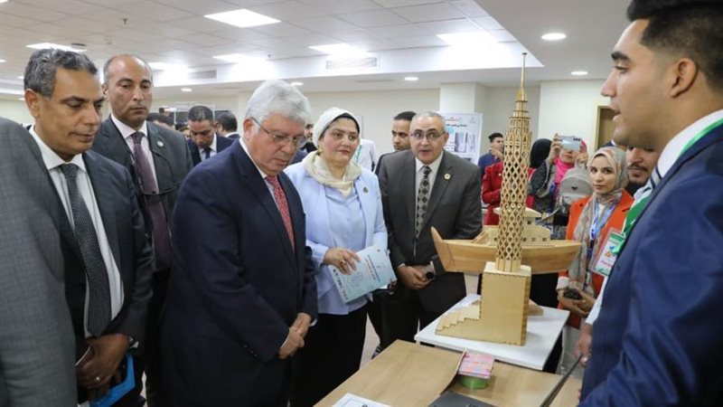 وزير التعليم العالي