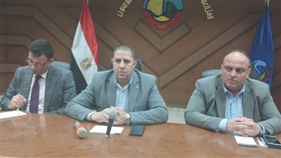 السكرتير المساعد للبحيرة يشهد طرح مزايدة علنية لتأجير واستغلال مصنع تدوير القمامة بحوش عيسى