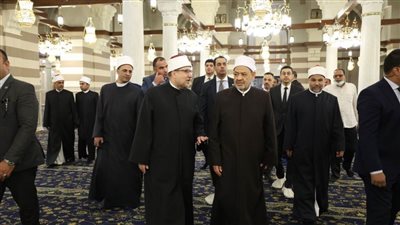 شيخ الأزهر يزور مسجد السيدة زينب بعد الانتهاء من عمليات التجديد