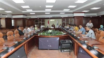 اجتماع لجنة تنسيق الحفر لمراجعة توصيل المرافق ورد الشيء لأصله‎ ببني سويف