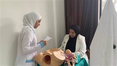 1695 طالبًا وطالبة يؤدون الامتحانات العملية والشفوية بتمريض القناة
