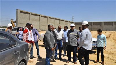 محافظ أسيوط يتفقد موقع إنشاء سوق حضري للماشية بقرية الزرابي بأبوتيج