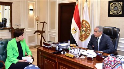 وزير العمل يبحث آليات تنفيذ خطة إرسال عمالة مصرية ماهرة إلى قبرص