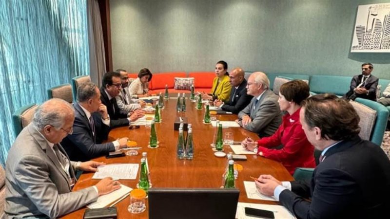 اجتماع الصحة والشركة