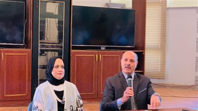 عصا إلكترونية لرؤساء لجان الشهادة الإعدادية لرصد الأجهزة الذكية بالإسكندرية