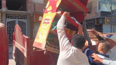 تحرير 22 محضر إشغال ..  ورفع 336 حالة إشغال طريق ثابتة ومتحركة بالبحيرة 