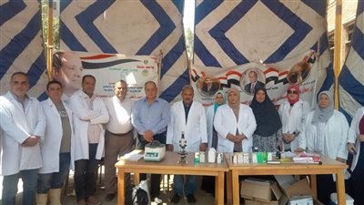 بالصور.. قافلة بيطرية في قرية 