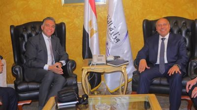 كامل الوزير ينعى وزير النقل السابق هشام عرفات