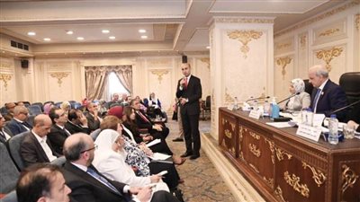  مناقشة خطة الموازنة لجامعة دمنهور أمام لجنة التعليم والبحث العلمي