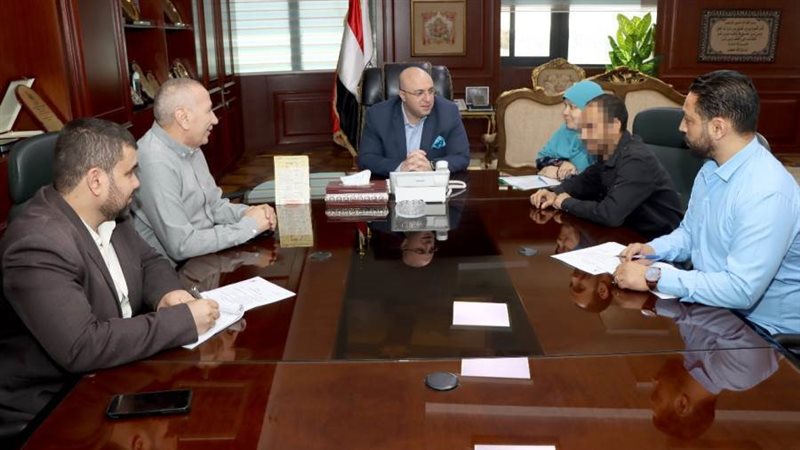 لقاء محافظ بنى سويف