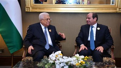 عاجل| الرئيس السيسي يلتقي بالرئيس الفلسطيني على هامش أعمال القمة العربية بالبحرين