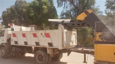 محافظ أسيوط: 