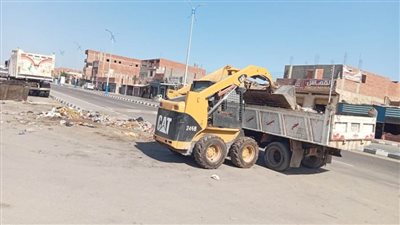 الوحدات المحلية تواصل أعمالها في رفع مخلفات بالإسماعيلية