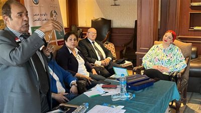 ندوة للمنتدى الاستراتيجي تحذر من خطورة السوشيال ميديا على الأسرة المصرية