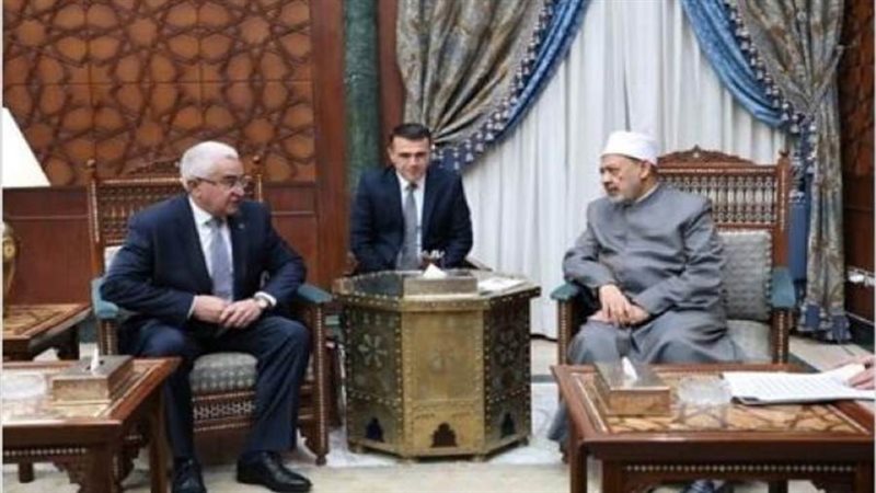 شيخ الأزهر مع سفير