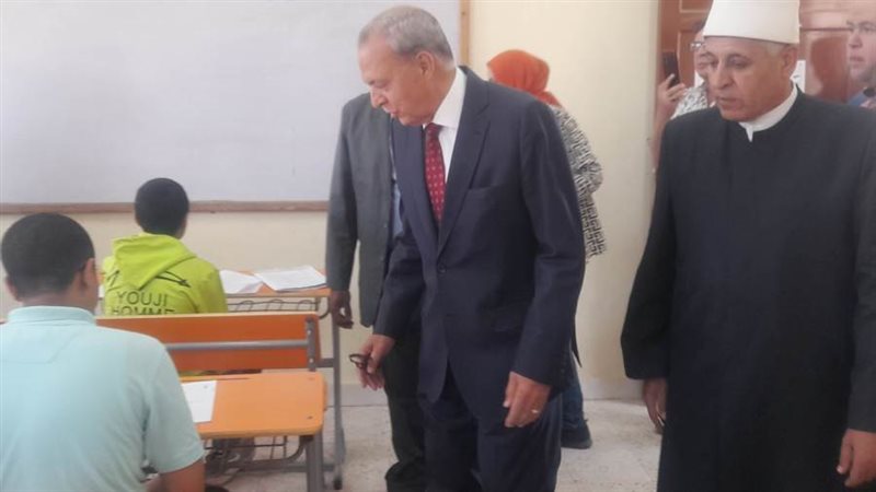 محافظ القليوبية يتابع