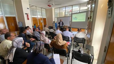 أسيوط: ورش عمل إجراءات السلامة والصحة المهنية ومدونة سلوكيات العمل