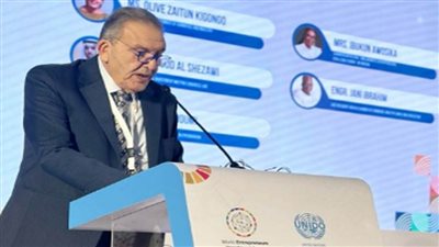 الوكيل يشهد تخرج رائدات المجلس الاقتصادي لسيدات الأعمال في البحرين