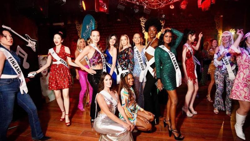 عارضات الأزياء بالغردقة