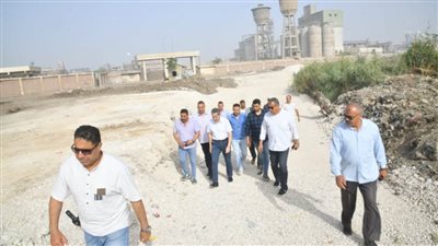 بالصور.. محافظ الغربية يتابع الموقف التنفيذي لكورنيش كفر الزيات ومحور النعناعية