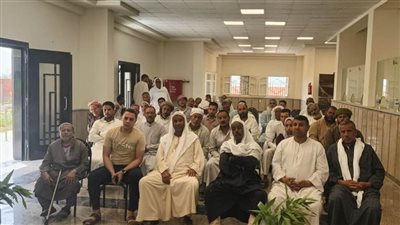 عقد لقاء جماهيري مع العمد والشيوخ والأهالي بحوش عيسى للتوعية بقانون التصالح الجديد