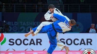 عبد الرحمن عبد الغني يتأهل لثمن نهائي بطولة العالم بالإمارات