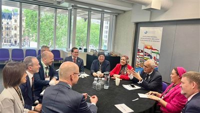 حجازي يلتقي مسؤولي الدبلومة الدولية لبحث سبل التعاون 