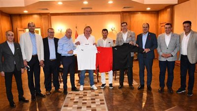 وزير الرياضة وشركة بوما يبحثان توفير ملابس البعثة المصرية بأولمبياد باريس 