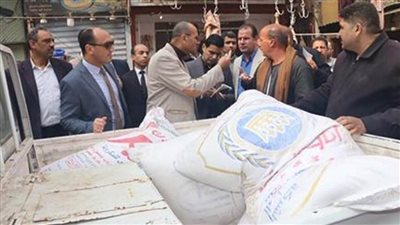 الداخلية تواصل حملاتها لضبط أسعار الخبز وتضبط 39طن دقيق مدعم 